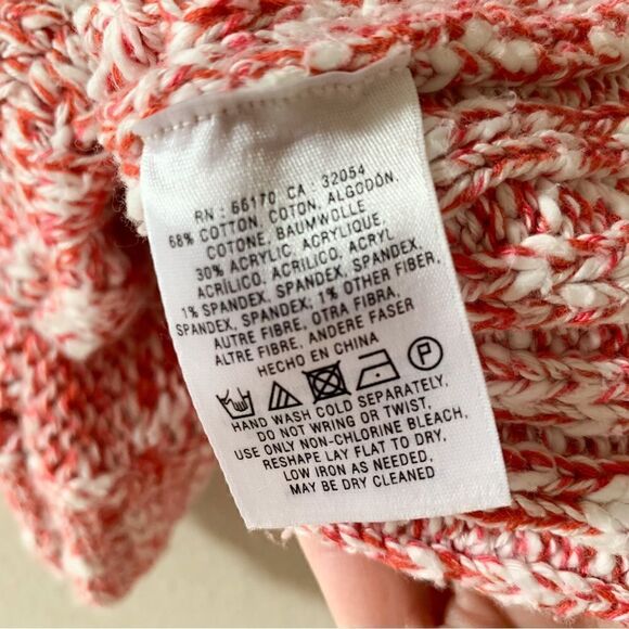 Far Away From Close Geranium Confetti V-neck Pullover Sweater - Picture 6 of 7